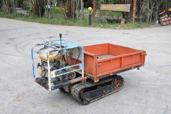 ขายรถบรรทุก ตีนตะขาบROBIN มีเกียร์ สภาพ เดิมญี่ปุ่น อะเนคประสงค์ 14,000เท่านั้น!!