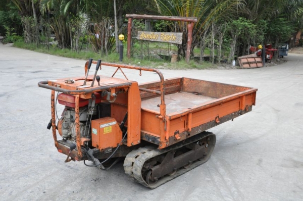 ขายรถบรรทุก ตีนตะขาบMITSUBISHI มีเกียร์ สภาพ เดิมญี่ปุ่น อะเนคประสงค์ 14,000เท่านั้น!!