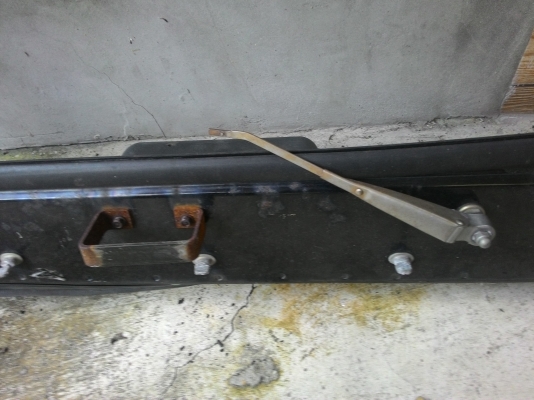 จอกระจกจิ๊ปมิตซู เกียร์จิ๊ป ฟรีล็อค กันชน  ฝาปิดท้าย ปั๊มเบรคหลังใหม่