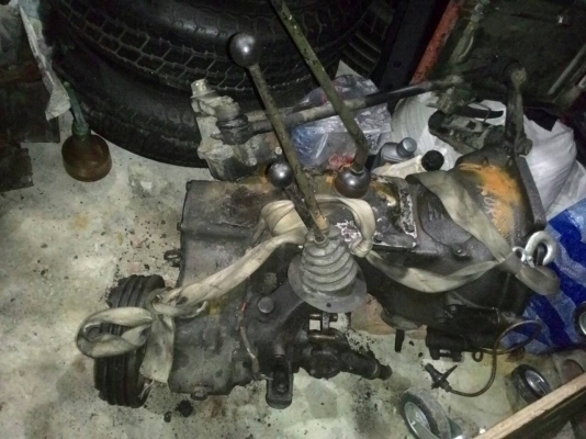 จอกระจกจิ๊ปมิตซู เกียร์จิ๊ป ฟรีล็อค กันชน  ฝาปิดท้าย ปั๊มเบรคหลังใหม่