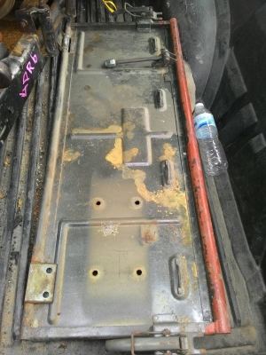 จอกระจกจิ๊ปมิตซู เกียร์จิ๊ป ฟรีล็อค กันชน  ฝาปิดท้าย ปั๊มเบรคหลังใหม่