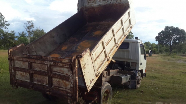 ขายหดล้อดั้มMITSUBISHI 115แรงม้าเกียร์สั้น ปี36คีชชีสวย เครื่องดีเยี่ยมไม่เยิ้ม ภายในเรียบร้อย ช่วงล่างเดิมๆทั้งคัน ทะเบียนไม่ขาด เอกสารพร้อมโอน