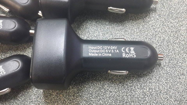 ที่วัดโวลท์ วัดอุณหภูมิ วัดกระแสไฟ 3 in 1 USB charger 2 ช่อง เสียบช่องจ่ายไฟรถ