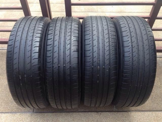 ยาง Dunlop 225 60 18 ปี13 ดอกเยอะ ไม่มีปะ ราคาไม่แพง ยาง Dunlop 225 60 18 ปี13 ดอกเยอะ ไม่มีปะ ราคาไม่แพง
