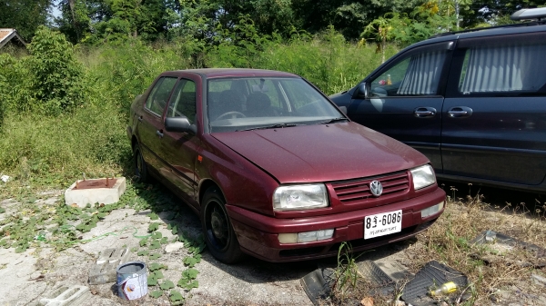 ขายด่วนครับ รถเก๋งโฟคเวนโต้ เครื่อง 18000 รถสวยเดิมครับ ไม่เคยติดแก๊สครับ