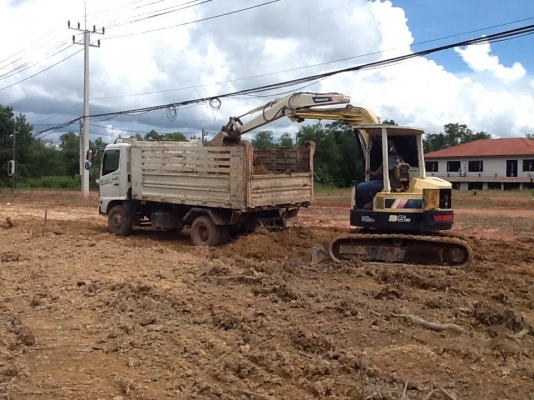 ขายค่ะแมคโคยันม่า 50  UU  รถนำเข้าจากญี่ปุ่น  พร้อมใช้งาน  เอกสารใบนำเข้า   ราคา 310000