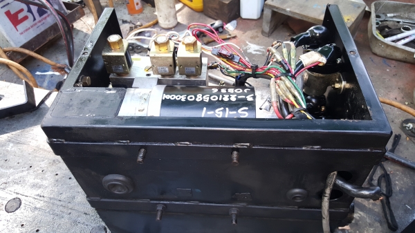 ปั้มไฮดรอลิค ออก 2 สาย ไฟ 24 v รหัสสินค้า S-15-1 ปั้มไฮดรอลิค ออก 2 สาย ไฟ 24 v รหัสสินค้า S-15-1