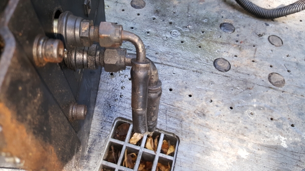 ปั้มไฮดรอลิค ออก 2 สาย ไฟ 24 v รหัสสินค้า S-15-1 ปั้มไฮดรอลิค ออก 2 สาย ไฟ 24 v รหัสสินค้า S-15-1