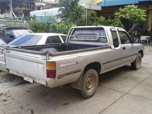 TOYOTA MIGHTY แค๊บ ปี 94 เดิมๆจากห้าง สติกเกอร์เพทแชสซียังอยู่ TOYOTA MIGHTY แค๊บ ปี 94 เดิมๆจากห้าง สติกเกอร์เพทแชสซียังอยู่