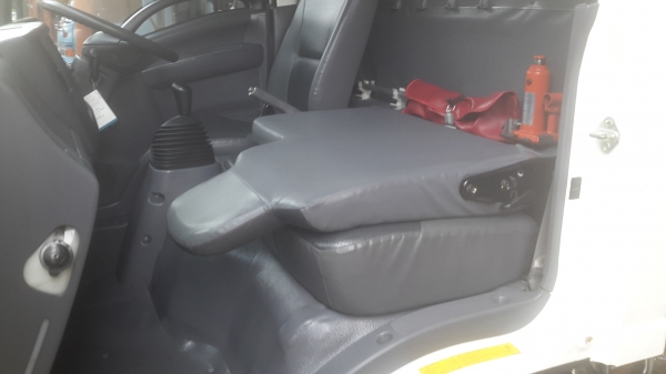 6 ล้อกลาง  *Euro.3*  ISUZU  NMR  130 แรงม้า *คอมมอนเรว*  รถสวยเดิม+สวยจริง+สภาพพร้อมใช้งาน * รถห้างแท้ * มีเล่มพร้อม *