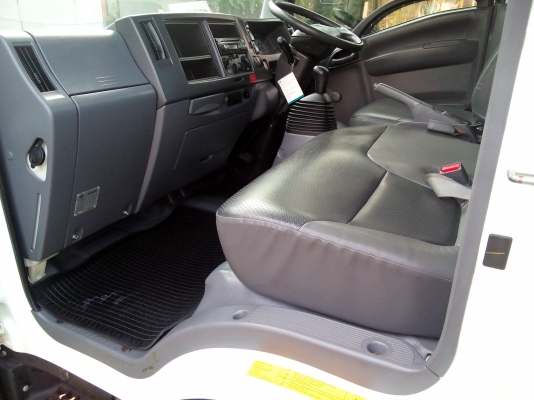 6 ล้อกลาง  *Euro.3*  ISUZU  NMR  130 แรงม้า *คอมมอนเรว*  รถสวยเดิม+สวยจริง+สภาพพร้อมใช้งาน * รถห้างแท้ * มีเล่มพร้อม *