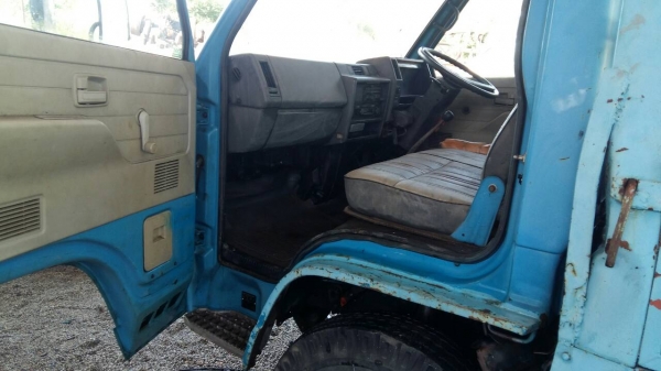 รถหกล้อ isuzu KS 110 แรง รถพร้อมใช้งาน ทะเบียนไม่ขาด เอกสารชุดโอนครบ รถหกล้อ isuzu KS 110 แรง รถพร้อมใช้งาน ทะเบียนไม่ขาด เอกสารชุดโอนครบ