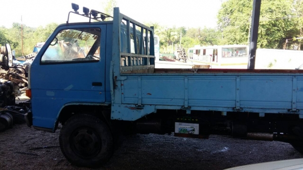 รถหกล้อ isuzu KS 110 แรง รถพร้อมใช้งาน ทะเบียนไม่ขาด เอกสารชุดโอนครบ รถหกล้อ isuzu KS 110 แรง รถพร้อมใช้งาน ทะเบียนไม่ขาด เอกสารชุดโอนครบ