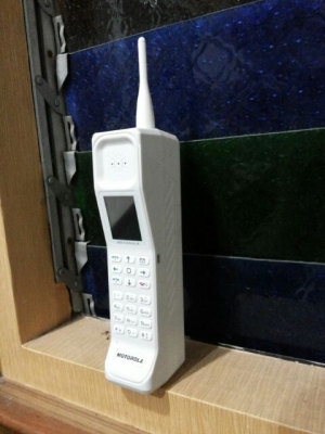 moto กระดูก ย้อนยุค 80 ใส่ได้ 2 ซิม แบตนาน ของใหม่นะ โปรแกรมอังกฤษ สุดเท่ห์