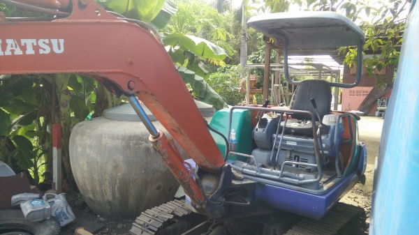 ขายแม๊คโคร komutsu pc25