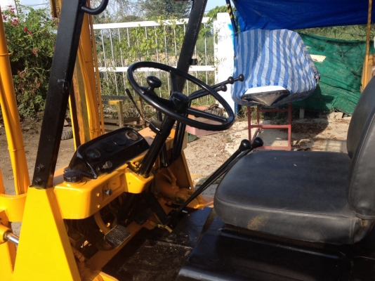 รถยกkomatsu1.5ตันงากระดก สภาพดีพร้อมใช้ราคาไม่แพงครับยางตัน รถยกkomatsu1.5ตันงากระดก สภาพดีพร้อมใช้ราคาไม่แพงครับยางตัน