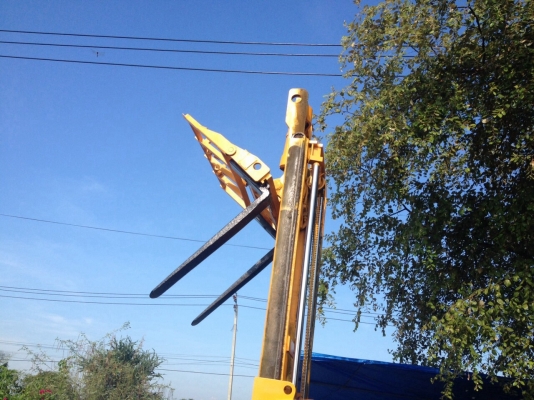 รถยกkomatsu1.5ตันงากระดก สภาพดีพร้อมใช้ราคาไม่แพงครับยางตัน รถยกkomatsu1.5ตันงากระดก สภาพดีพร้อมใช้ราคาไม่แพงครับยางตัน