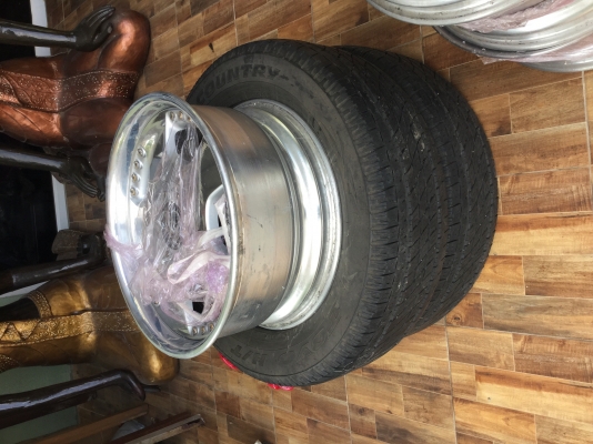 ขายยาง ขายยางถูกๆ ครับ ซื้อมาผิดเสป็กใส่รถไม่ได้ใหญ่เกิน