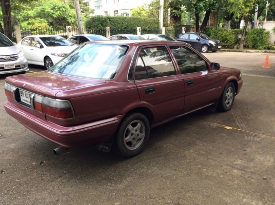 ขายรถโตโยต้า โคโรลล่า AE92 ปี91เครื่องเดิม 1.6 เกียร์ธรรมดา เพาเวอร์ กระจกไฟฟ้า ภายในเบะสวยเดิมๆแอร์วิทยุCD ตัวถังเดิมๆสียังสวยไม่ผุ เครื่องดีช่วงล่างใช้ได้ รถขับดีครับ ขายด่วน