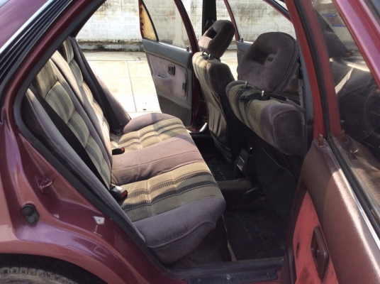 ขายรถโตโยต้า โคโรลล่า AE92 ปี91เครื่องเดิม 1.6 เกียร์ธรรมดา เพาเวอร์ กระจกไฟฟ้า ภายในเบะสวยเดิมๆแอร์วิทยุCD ตัวถังเดิมๆสียังสวยไม่ผุ เครื่องดีช่วงล่างใช้ได้ รถขับดีครับ ขายด่วน