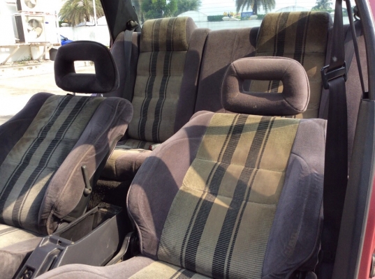 ขายรถโตโยต้า โคโรลล่า AE92 ปี91เครื่องเดิม 1.6 เกียร์ธรรมดา เพาเวอร์ กระจกไฟฟ้า ภายในเบะสวยเดิมๆแอร์วิทยุCD ตัวถังเดิมๆสียังสวยไม่ผุ เครื่องดีช่วงล่างใช้ได้ รถขับดีครับ ขายด่วน