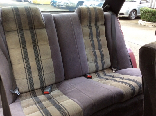 ขายรถโตโยต้า โคโรลล่า AE92 ปี91เครื่องเดิม 1.6 เกียร์ธรรมดา เพาเวอร์ กระจกไฟฟ้า ภายในเบะสวยเดิมๆแอร์วิทยุCD ตัวถังเดิมๆสียังสวยไม่ผุ เครื่องดีช่วงล่างใช้ได้ รถขับดีครับ ขายด่วน