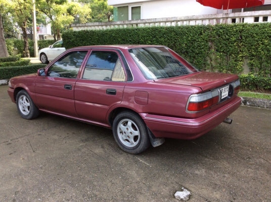 ขายรถโตโยต้า โคโรลล่า AE92 ปี91เครื่องเดิม 1.6 เกียร์ธรรมดา เพาเวอร์ กระจกไฟฟ้า ภายในเบะสวยเดิมๆแอร์วิทยุCD ตัวถังเดิมๆสียังสวยไม่ผุ เครื่องดีช่วงล่างใช้ได้ รถขับดีครับ ขายด่วน