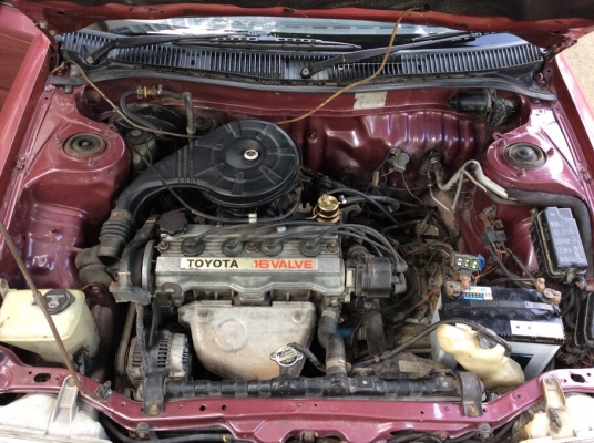 ขายรถโตโยต้า โคโรลล่า AE92 ปี91เครื่องเดิม 1.6 เกียร์ธรรมดา เพาเวอร์ กระจกไฟฟ้า ภายในเบะสวยเดิมๆแอร์วิทยุCD ตัวถังเดิมๆสียังสวยไม่ผุ เครื่องดีช่วงล่างใช้ได้ รถขับดีครับ ขายด่วน