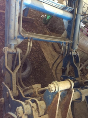 ขอบคุณเฮียนิทัศน์ค่ะ โครงตักรถไถฟอร์ดใส่ปากคีบ ครบชุด คอนโทรล ปั๊ม สายน้ำมันไฮโดรลิค สนใจติดต่อ 0811978548 ขอบคุณเฮียนิทัศน์ค่ะ โครงตักรถไถฟอร์ดใส่ปากคีบ ครบชุด คอนโทรล ปั๊ม สายน้ำมันไฮโดรลิค สนใจติดต่อ 0811978548