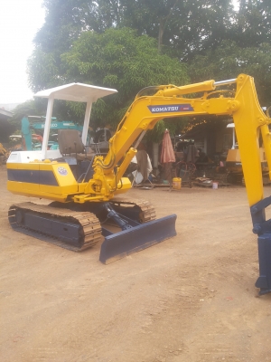 ขายรถขุดแบคโฮ KOMATSU Pc20-5 รถนำเข้าเก่านอก แท้100\%   (เครื่องแน่น ปั๊มแรง มีกระตายเต่า ระบบไว) รถพร้อมใช้งาน เอกสารใบอินวอยครบ