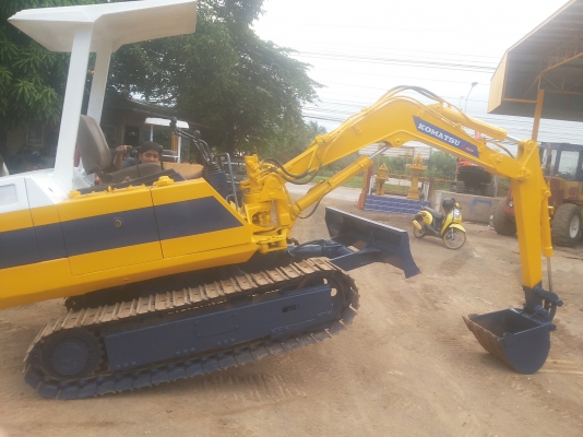 ขายรถขุดแบคโฮ KOMATSU Pc20-5 รถนำเข้าเก่านอก แท้100\%   (เครื่องแน่น ปั๊มแรง มีกระตายเต่า ระบบไว) รถพร้อมใช้งาน เอกสารใบอินวอยครบ