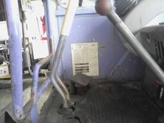 ขายแมคโคKomatsu pc50ราคา250000รับประกันเครื่องยนต์1ปีแต่โซ่ต้องเปลี่ยน