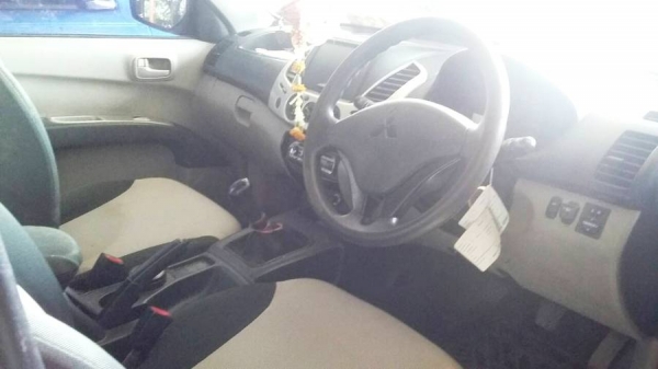 ^^^^^^ ตัวนี้เบนซิน ติด LPG แล้ว เหมาะเอาไปวิ่งงาน ^^^^^^