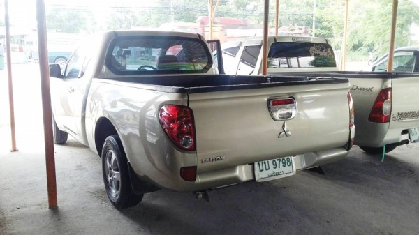 ^^^^^^ ตัวนี้เบนซิน ติด LPG แล้ว เหมาะเอาไปวิ่งงาน ^^^^^^