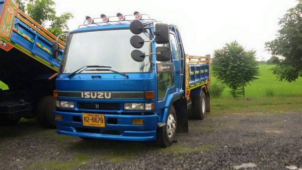 ขายดั้มร็อกกี้195แรง พ.เพาเวอร์ เบรกทิฟฟี่ ภายในสวย แอร์เย็น สภาพพร้อมใช้งาน เอกสารพร้อมโอน สนใจโทร 090-8588220คุณนะ 093-3258446คุณบิว หรือเข้าดูสินค้าอื่นๆได้ที่ www.truck.in.th/498 หรือเพจFacebook ณรงค์ ซื้อขายรถมือสอง (เว็บไซต์ส่วนตัว) หรือFacebook ตลา