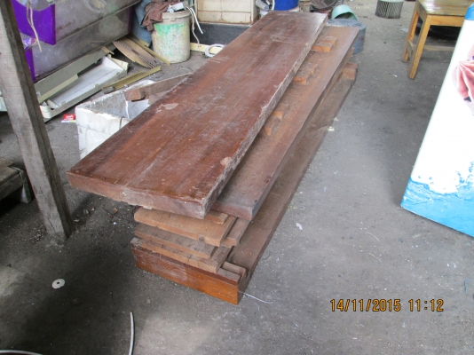 เตียงไม้สัก ไม้เต็มหนาแข็งแรง หนักมาก ขายด่วนๆครับ เตียงไม้สัก ไม้เต็มหนาแข็งแรง หนักมาก ขายด่วนๆครับ