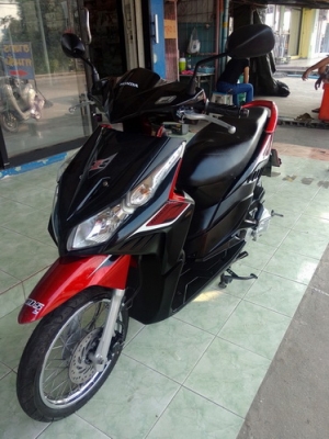 Click 110i หัวฉีดประหยัดน้ำมัน สวยๆพร้อมใช้งานครับ