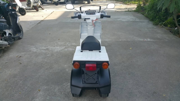 Honda gyro x50cc สตาร์ทมือ สีใหม่ Honda gyro x50cc สตาร์ทมือ สีใหม่