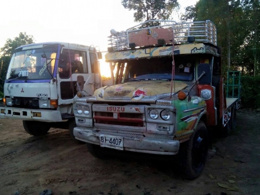 ขายเทรลเลอร์หัวยาว เครื่อง168แรง EH700 ช่วงล่างใหญ่FUSO สภาพพร้อมใช้งาน เอกสารพร้อมโอน สนใจโทร 090-8588220คุณนะ 093-3258446คุณบิว หรือเข้าดูสินค้าอื่นๆได้ที่ www.truck.in.th/498 หรือเพจFacebook ณรงค์ ซื้อขายรถมือสอง (เว็บไซต์ส่วนตัว) หรือFacebook ตลาดรถมื