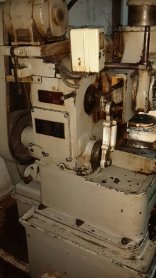 เครื่องตบเฟือง ญี่ปุ่น