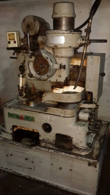 เครื่องตบเฟือง ญี่ปุ่น