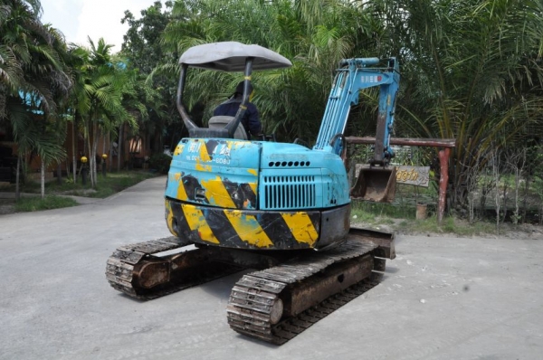 ขายแบคโฮ AIRMAN AX40-3ลายหัวแย๊ก ปั้มนิ้ว คอนโทรลน้ำมัน แทรคเหล็ก ครบๆ สวยเดิมจากญี่ปุ่น ทำงานสมบูรณ์ทุกระบบ รับรองไม่ผิดหวัง 285,000 เท่านั้น!!