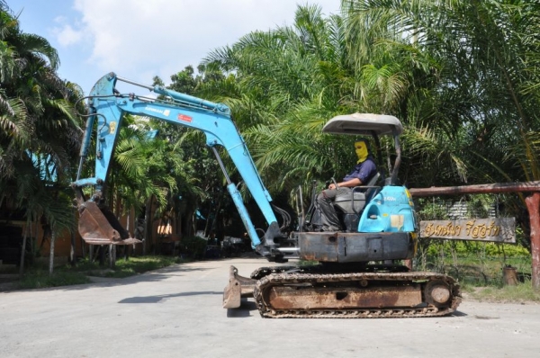 ขายแบคโฮ AIRMAN AX40-3ลายหัวแย๊ก ปั้มนิ้ว คอนโทรลน้ำมัน แทรคเหล็ก ครบๆ สวยเดิมจากญี่ปุ่น ทำงานสมบูรณ์ทุกระบบ รับรองไม่ผิดหวัง 285,000 เท่านั้น!!