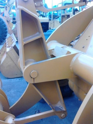 รถตักล้อยาง KOMATSU 515 รุ่น 2