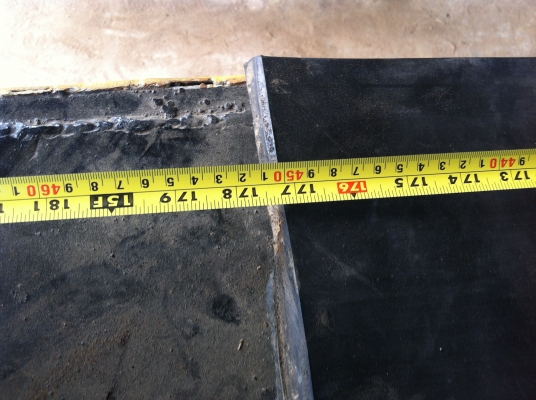 ขายยางปูพื้นรถเทเลอร์ยาว4เมตรกว้าง79เซนติเมตร คู่ละ 5500 บาท ขายยางปูพื้นรถเทเลอร์ยาว4เมตรกว้าง79เซนติเมตร คู่ละ 5500 บาท