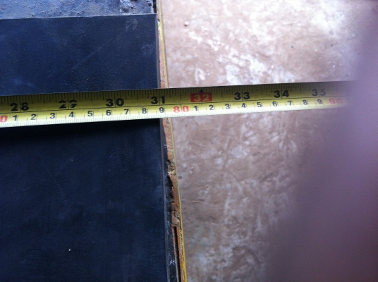 ขายยางปูพื้นรถเทเลอร์ยาว4เมตรกว้าง79เซนติเมตร คู่ละ 5500 บาท ขายยางปูพื้นรถเทเลอร์ยาว4เมตรกว้าง79เซนติเมตร คู่ละ 5500 บาท