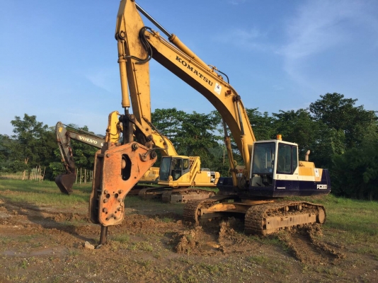 ขายรถแบคโฮPC300-5ติดรายหัวแหยกมีเล่มรถทำงานได้หมื่นสอง