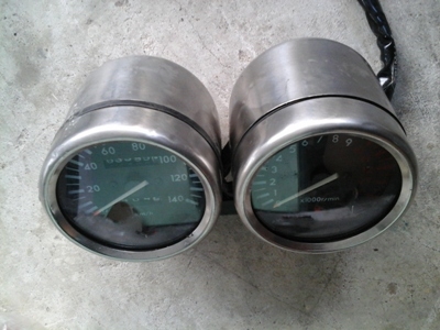 เรือนไมล์กับชุดวัดรอบ ราคา 550 บาท พร้อมส่ง