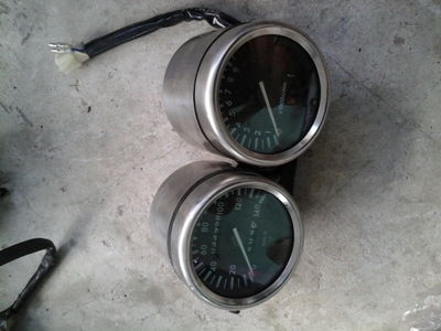 เรือนไมล์กับชุดวัดรอบ ราคา 550 บาท พร้อมส่ง