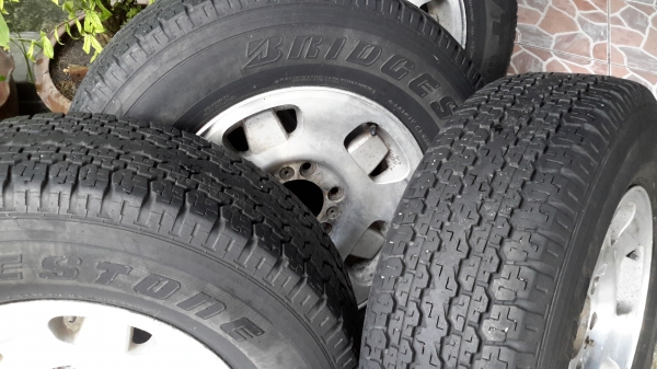 ล้อแม็ก ทรูปเปอร์ 245/70/16 ทั้ง4ล้อ 2000บาท